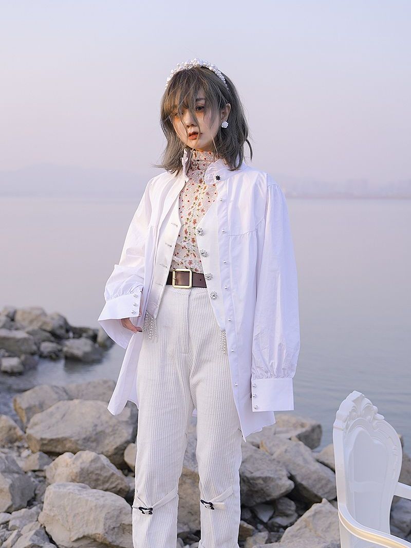 High-neck Flower Retro Crumply Blouse