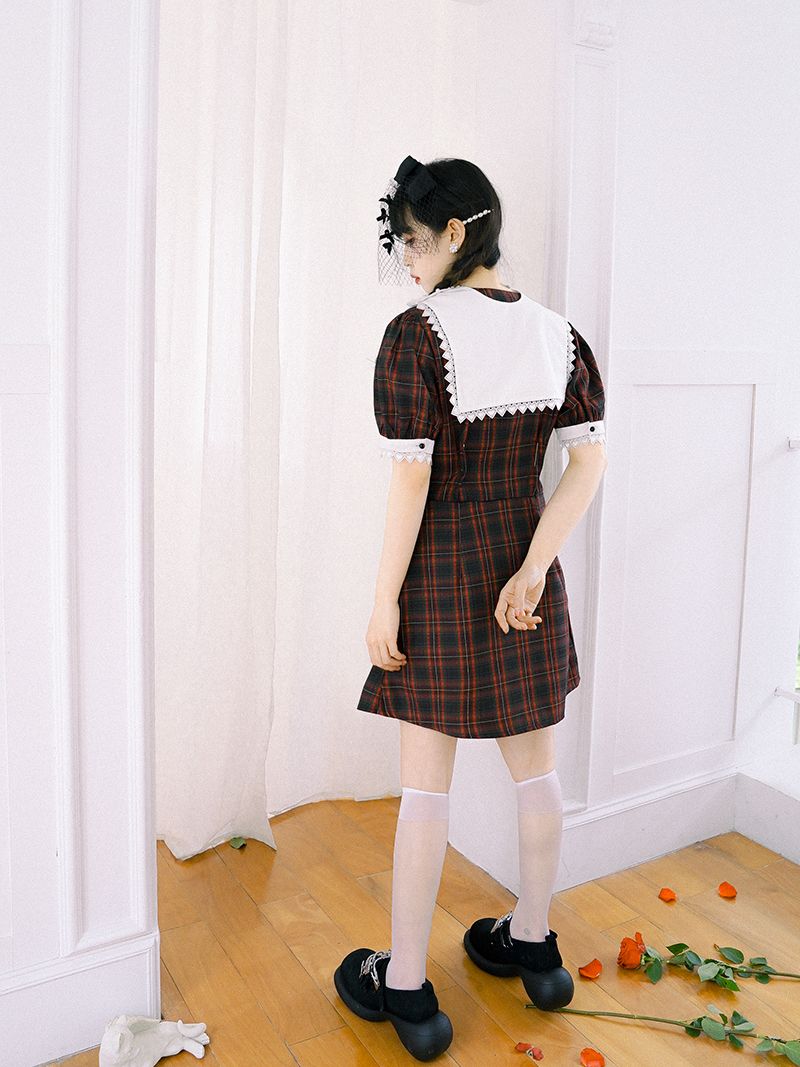 Checked Gothic Puff-sleeve One-piece